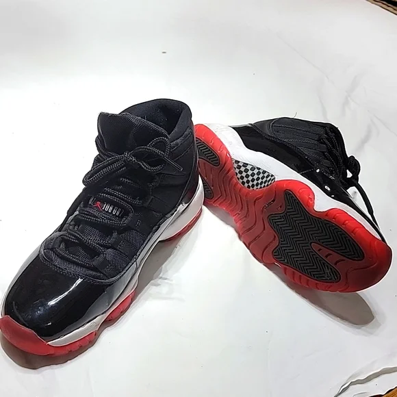 AIRJORDAN NIKE Man shoes Size 9.5 Retro 23  378037-061 1919  excellent condition - Picture 7 of 16